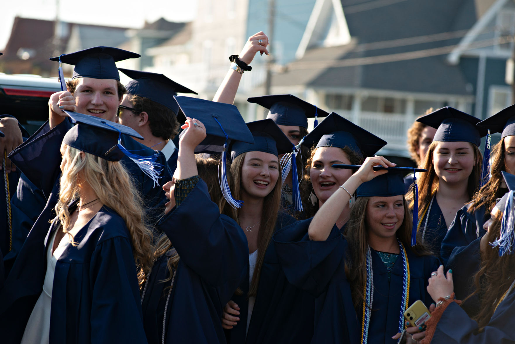 060420_nws_wildwoodcatholicgrad